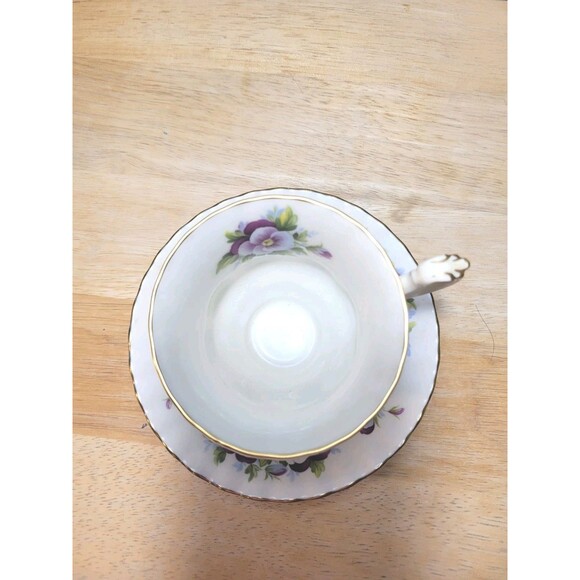 Vintage Golden Crown E&R  Teacup &Saucer Remembrance Series "Devotion" - Picture 5 of 10